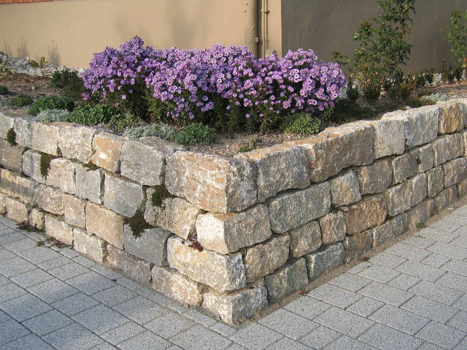 Leistungen Gustav Lutz Bau-Ing. Hofbefestigungen GmbH